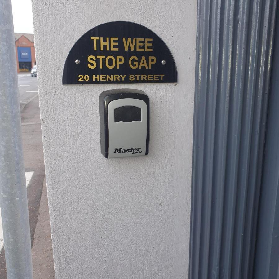The Wee Stop Gap. Luxury 3 bedroom apartment. Ballymena Buitenkant foto
